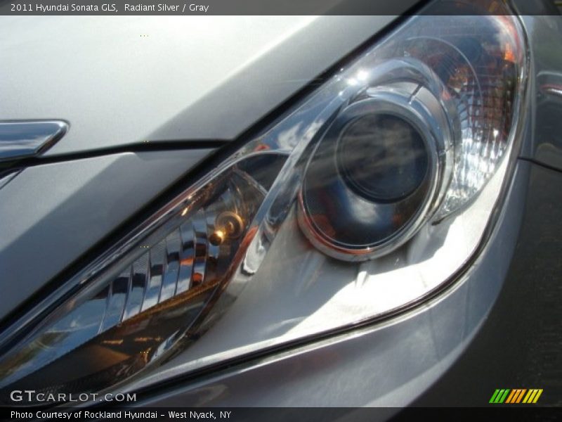 Radiant Silver / Gray 2011 Hyundai Sonata GLS