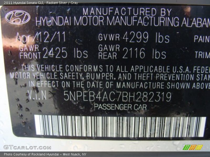 Radiant Silver / Gray 2011 Hyundai Sonata GLS