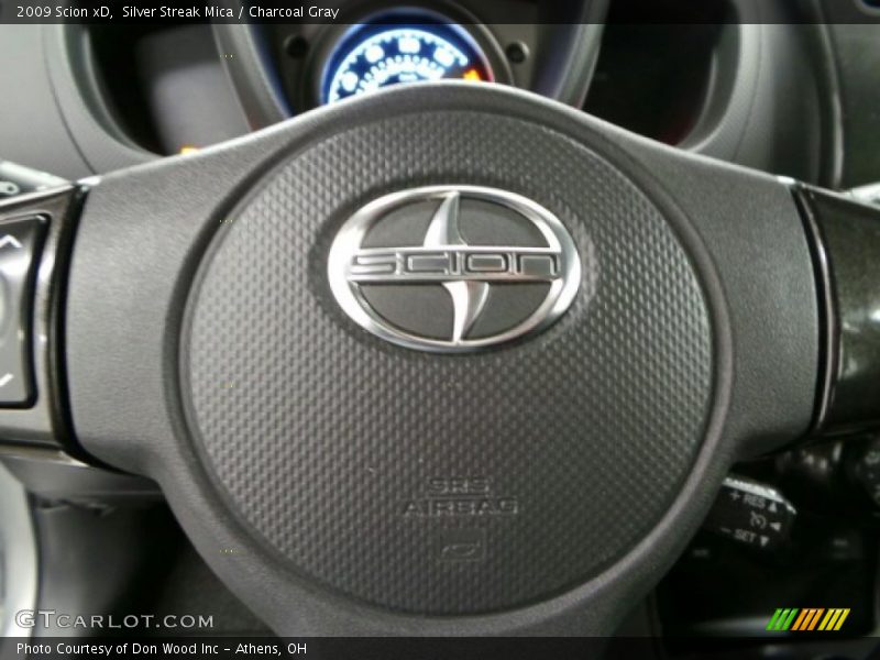 Silver Streak Mica / Charcoal Gray 2009 Scion xD