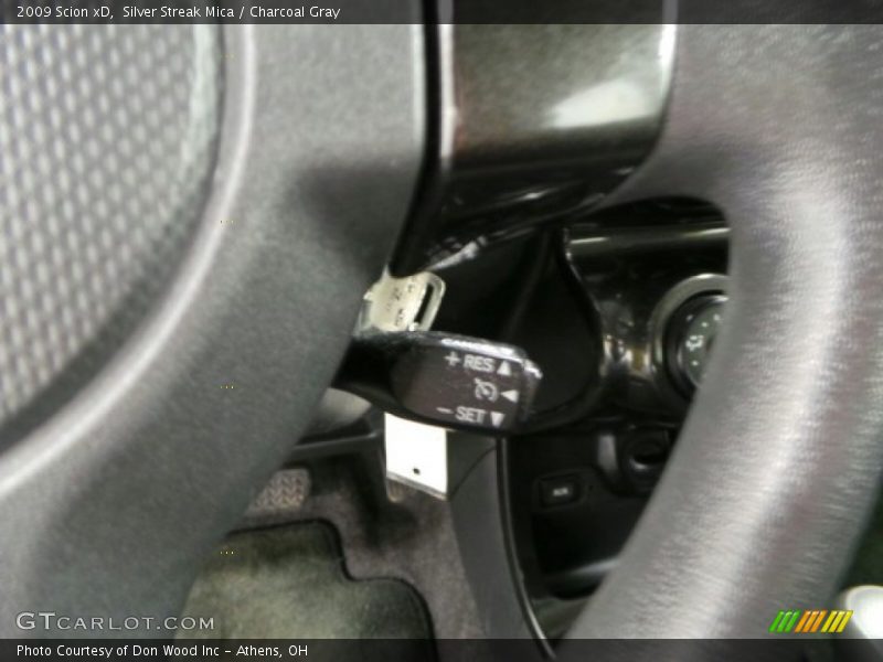 Silver Streak Mica / Charcoal Gray 2009 Scion xD