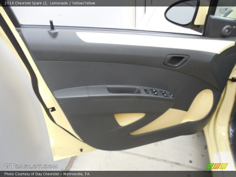 Lemonade / Yellow/Yellow 2014 Chevrolet Spark LS