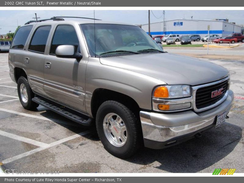 Pewter Metallic / Neutral/Shale 2002 GMC Yukon SLT