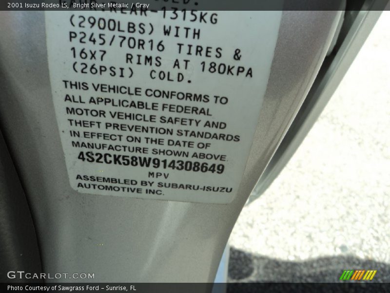 Bright Silver Metallic / Gray 2001 Isuzu Rodeo LS