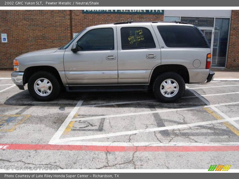 Pewter Metallic / Neutral/Shale 2002 GMC Yukon SLT