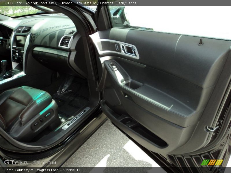 Tuxedo Black Metallic / Charcoal Black/Sienna 2013 Ford Explorer Sport 4WD