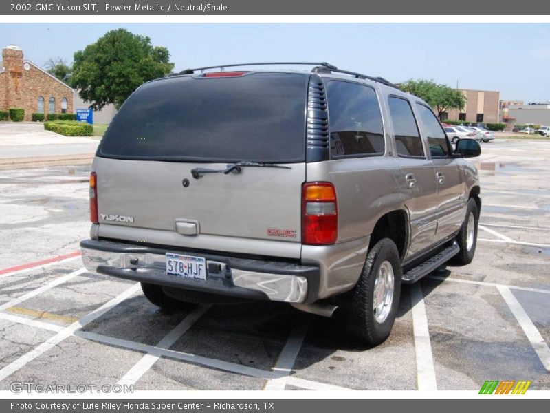Pewter Metallic / Neutral/Shale 2002 GMC Yukon SLT