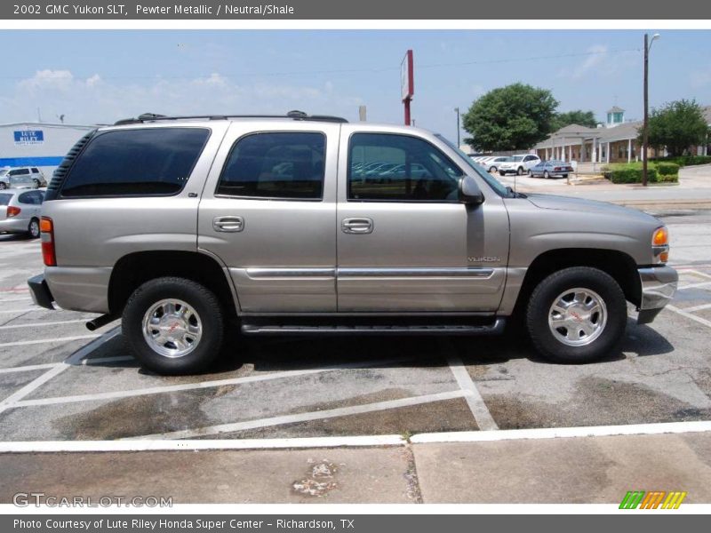 Pewter Metallic / Neutral/Shale 2002 GMC Yukon SLT