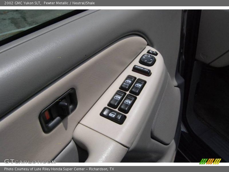 Pewter Metallic / Neutral/Shale 2002 GMC Yukon SLT