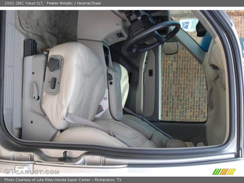 Pewter Metallic / Neutral/Shale 2002 GMC Yukon SLT