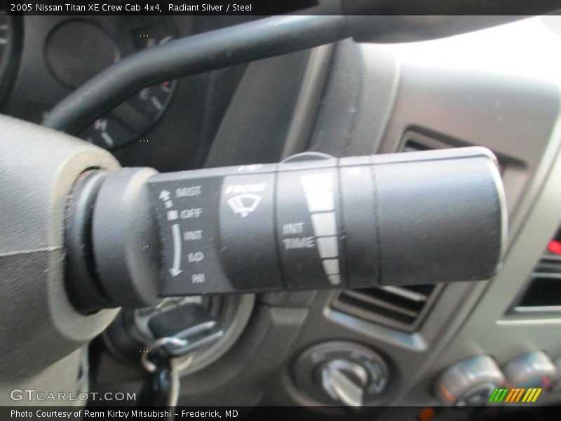 Radiant Silver / Steel 2005 Nissan Titan XE Crew Cab 4x4