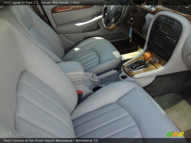 Adriatic Blue Metallic / Ivory 2003 Jaguar X-Type 2.5