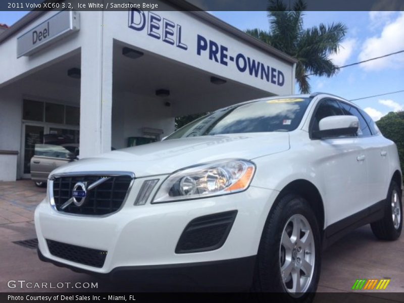 Ice White / Sandstone Beige 2011 Volvo XC60 3.2