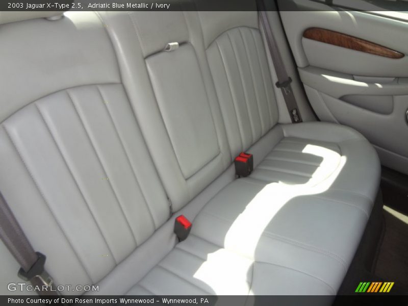 Adriatic Blue Metallic / Ivory 2003 Jaguar X-Type 2.5