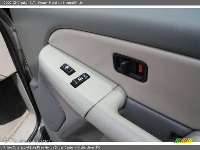 Pewter Metallic / Neutral/Shale 2002 GMC Yukon SLT