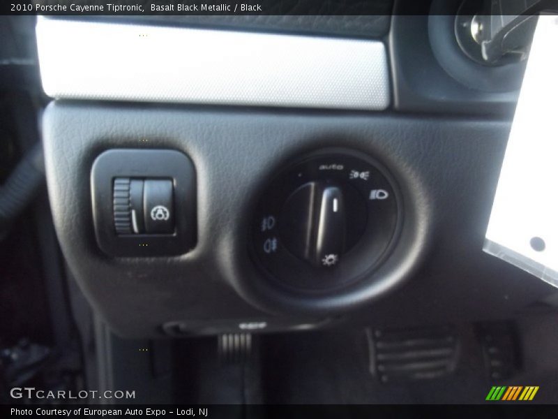 Basalt Black Metallic / Black 2010 Porsche Cayenne Tiptronic