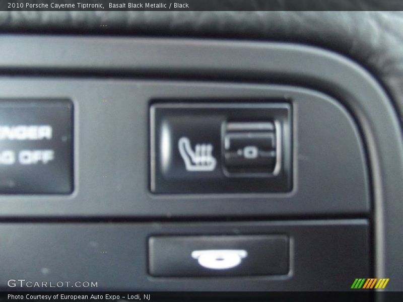 Basalt Black Metallic / Black 2010 Porsche Cayenne Tiptronic
