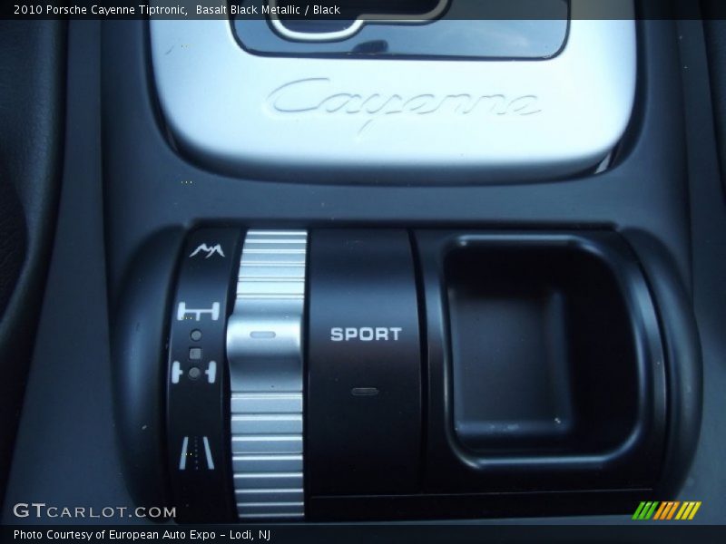 Basalt Black Metallic / Black 2010 Porsche Cayenne Tiptronic