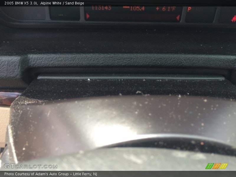 Alpine White / Sand Beige 2005 BMW X5 3.0i