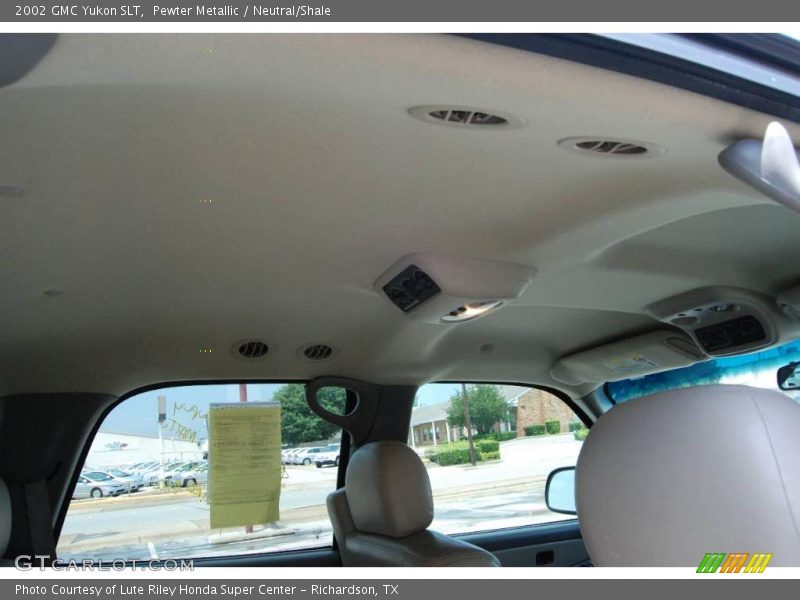 Pewter Metallic / Neutral/Shale 2002 GMC Yukon SLT