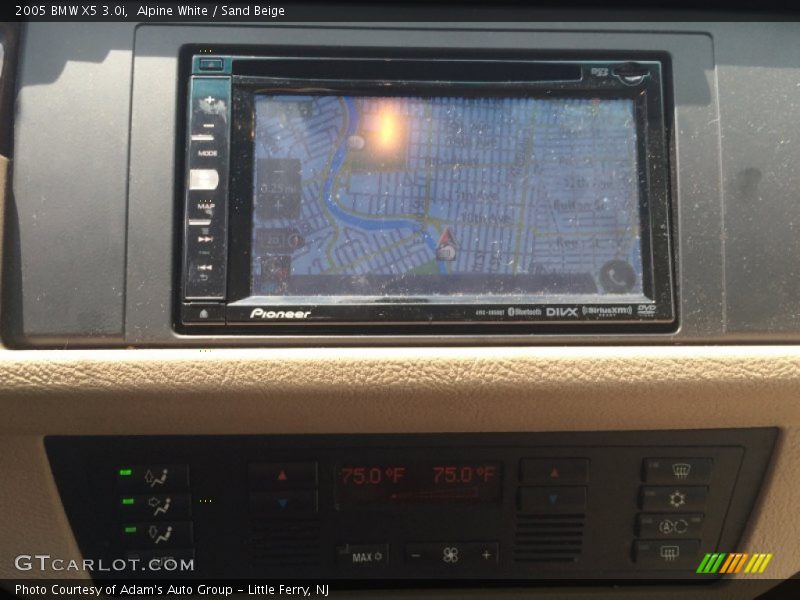 Alpine White / Sand Beige 2005 BMW X5 3.0i