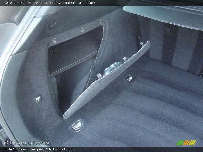 Basalt Black Metallic / Black 2010 Porsche Cayenne Tiptronic