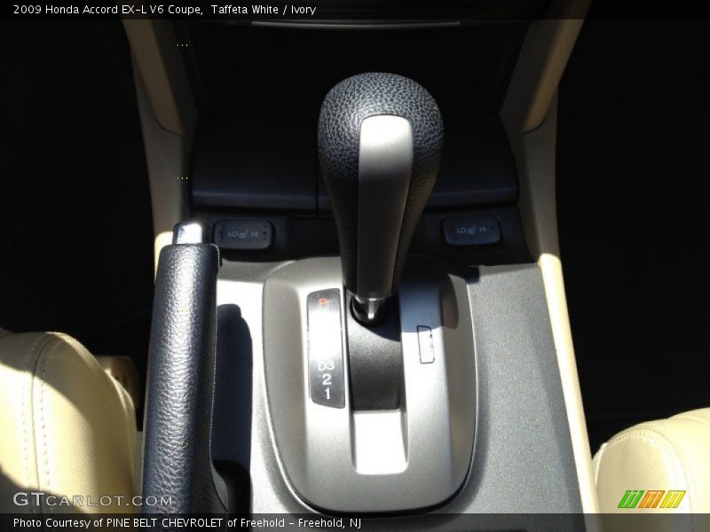 Taffeta White / Ivory 2009 Honda Accord EX-L V6 Coupe