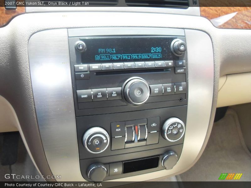 Onyx Black / Light Tan 2007 GMC Yukon SLT