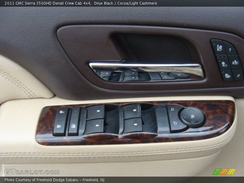 Onyx Black / Cocoa/Light Cashmere 2011 GMC Sierra 3500HD Denali Crew Cab 4x4