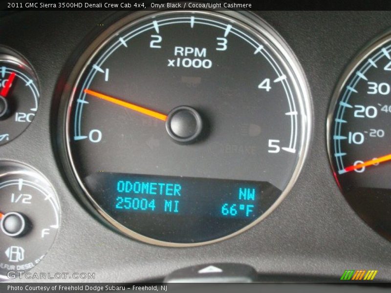 Onyx Black / Cocoa/Light Cashmere 2011 GMC Sierra 3500HD Denali Crew Cab 4x4
