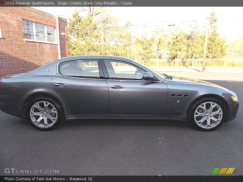 Grigio Granito (Dark Grey Metallic) / Cuoio 2010 Maserati Quattroporte