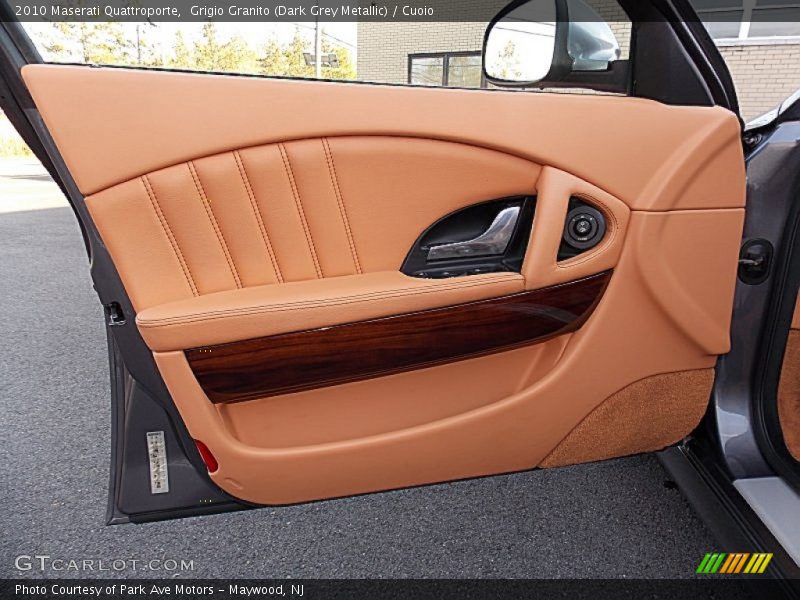 Grigio Granito (Dark Grey Metallic) / Cuoio 2010 Maserati Quattroporte