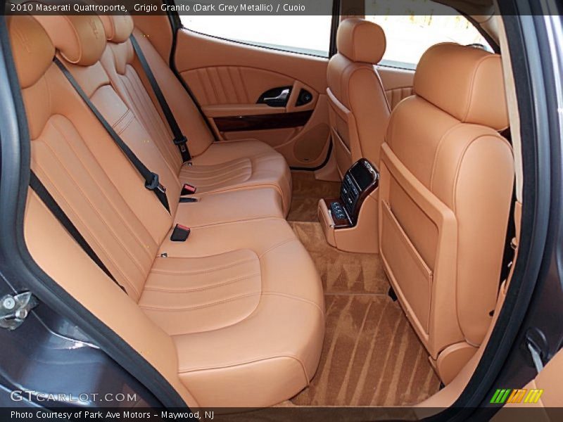 Grigio Granito (Dark Grey Metallic) / Cuoio 2010 Maserati Quattroporte