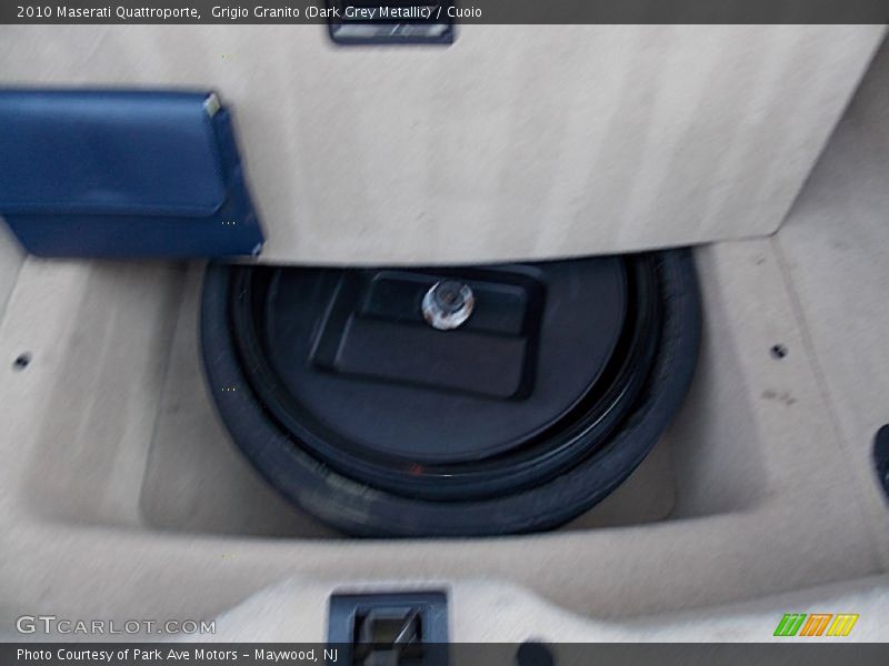 Grigio Granito (Dark Grey Metallic) / Cuoio 2010 Maserati Quattroporte