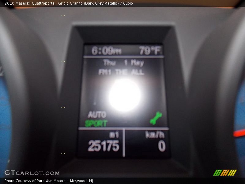 Grigio Granito (Dark Grey Metallic) / Cuoio 2010 Maserati Quattroporte