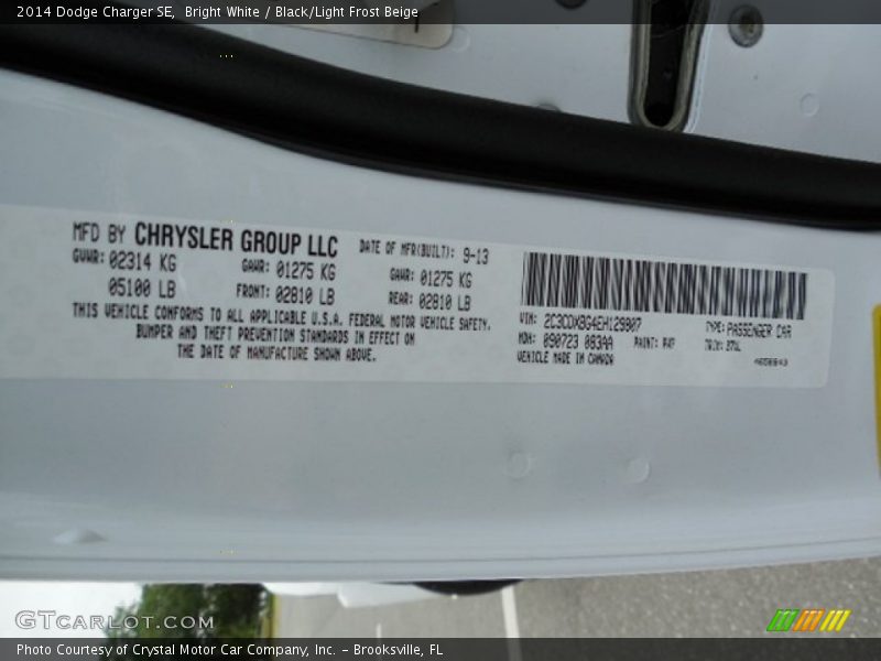 Bright White / Black/Light Frost Beige 2014 Dodge Charger SE