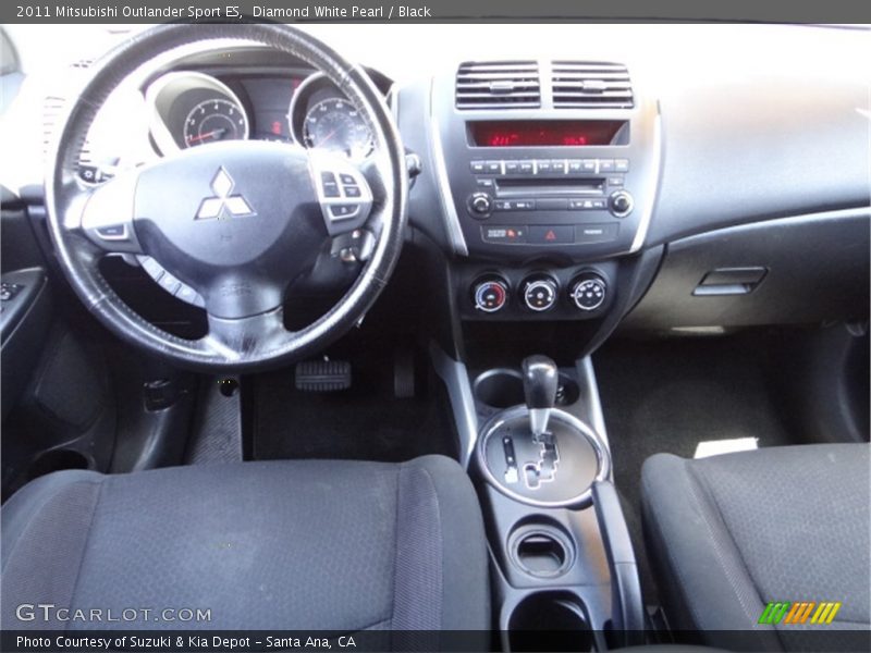 Diamond White Pearl / Black 2011 Mitsubishi Outlander Sport ES