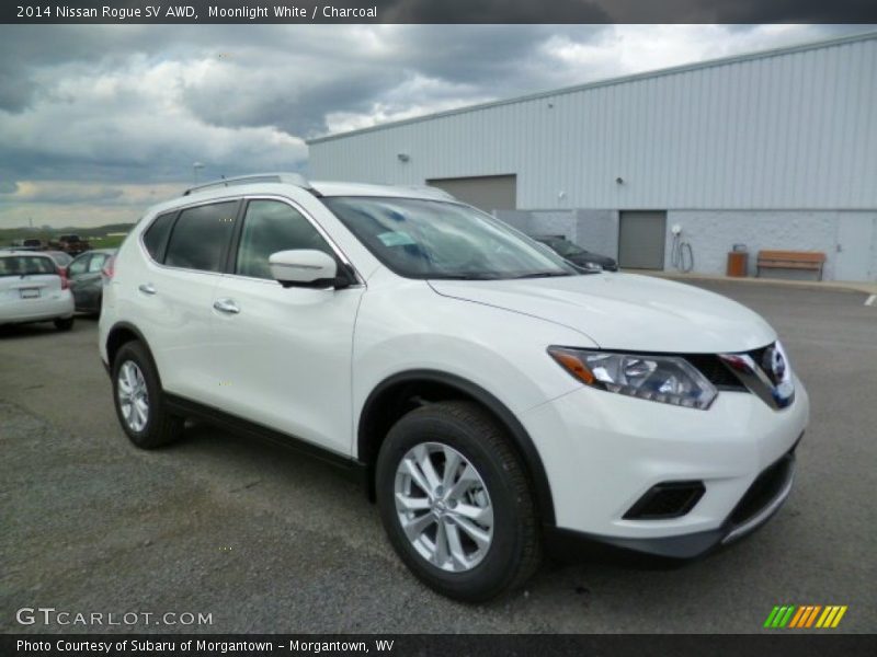 Moonlight White / Charcoal 2014 Nissan Rogue SV AWD