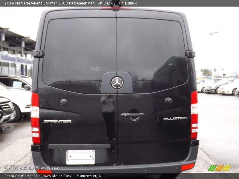 Jet Black / Tunja Black 2014 Mercedes-Benz Sprinter 2500 Passenger Van