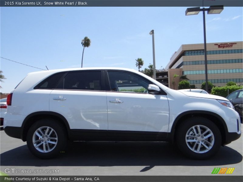 Snow White Pearl / Black 2015 Kia Sorento LX