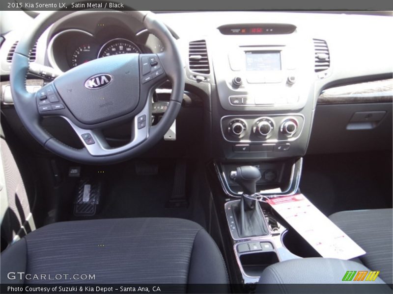 Satin Metal / Black 2015 Kia Sorento LX