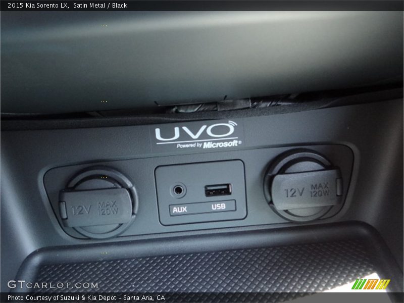 Satin Metal / Black 2015 Kia Sorento LX