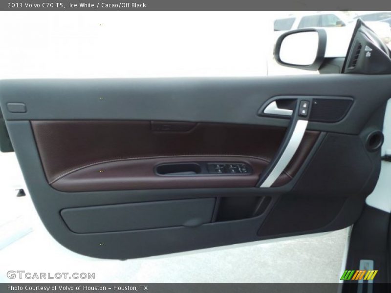 Ice White / Cacao/Off Black 2013 Volvo C70 T5