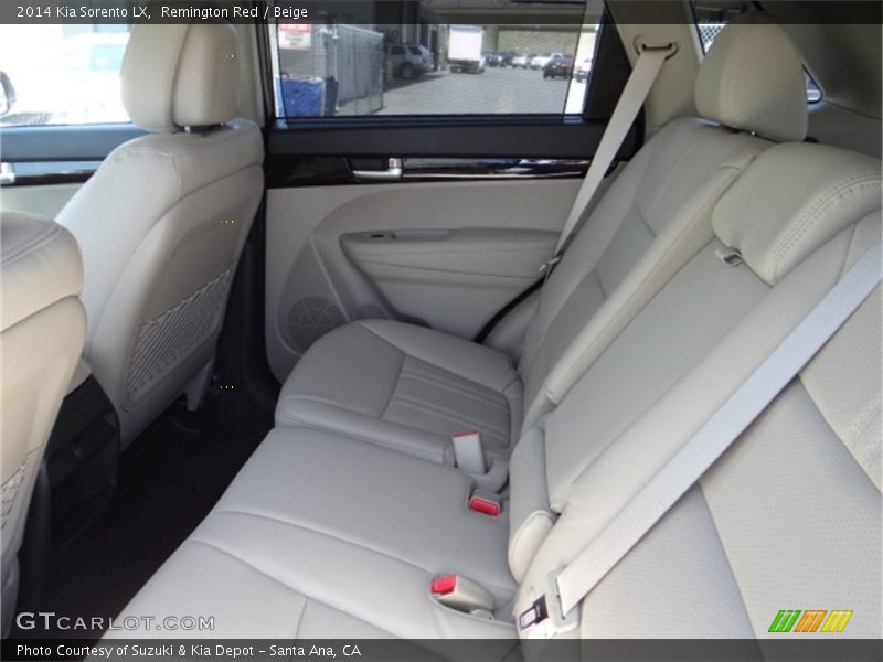 Remington Red / Beige 2014 Kia Sorento LX