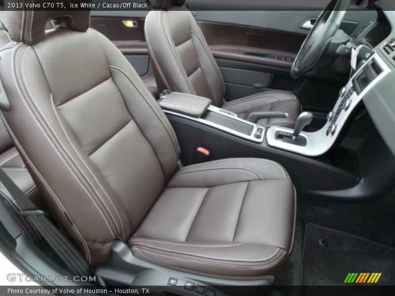 Front Seat of 2013 C70 T5