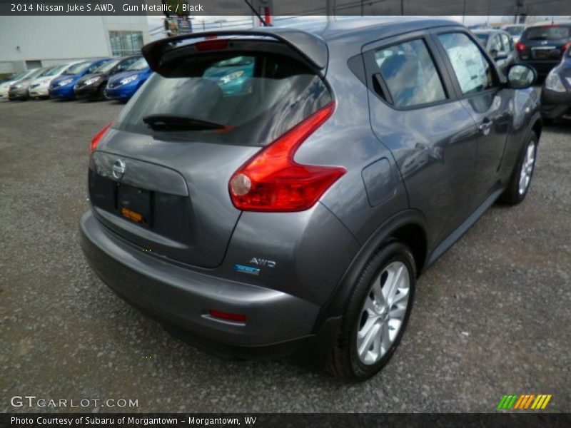 Gun Metallic / Black 2014 Nissan Juke S AWD