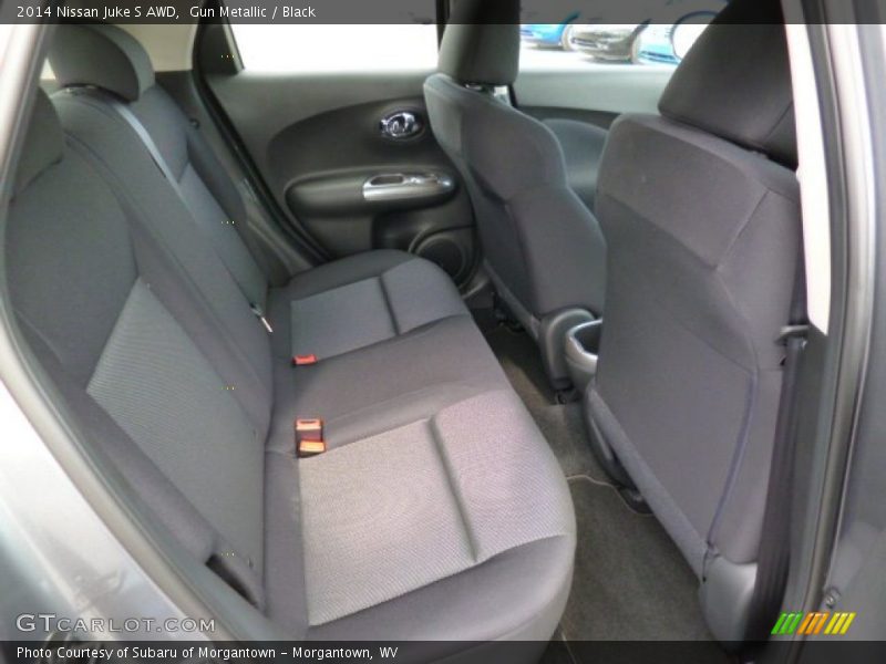 Gun Metallic / Black 2014 Nissan Juke S AWD