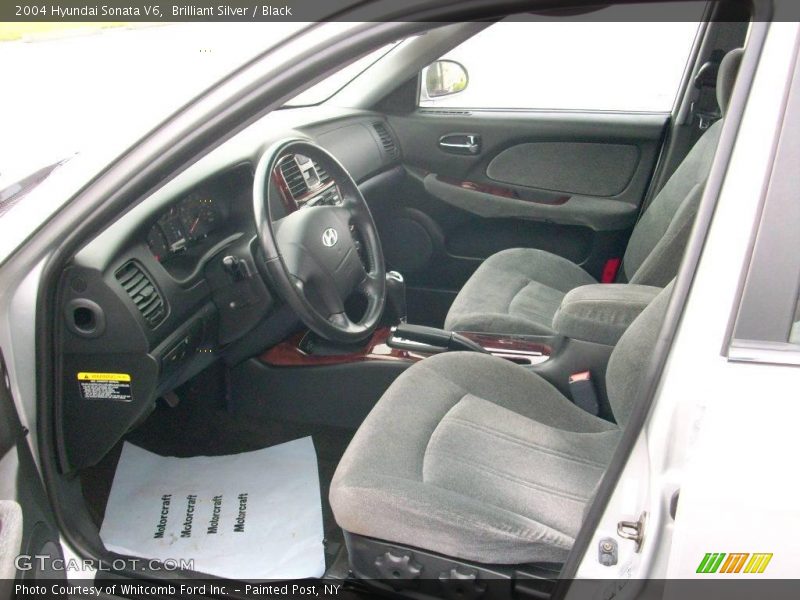 Brilliant Silver / Black 2004 Hyundai Sonata V6