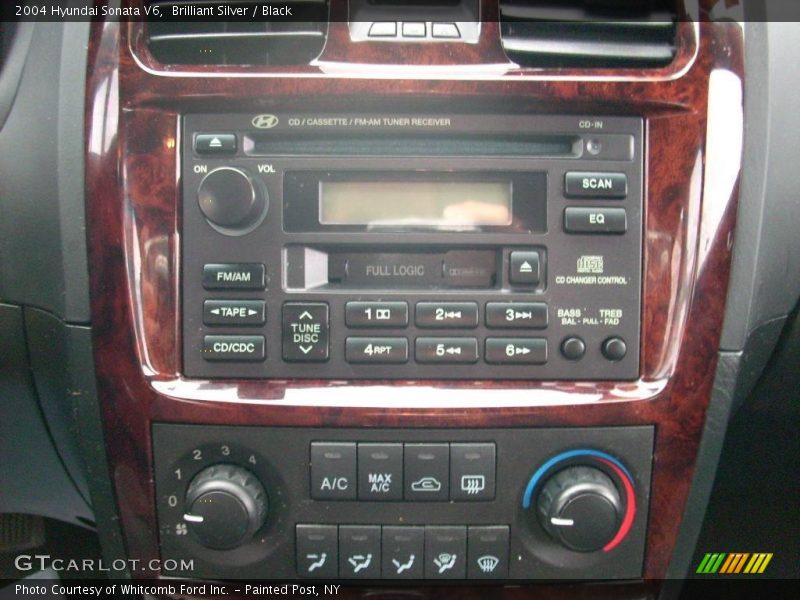 Brilliant Silver / Black 2004 Hyundai Sonata V6