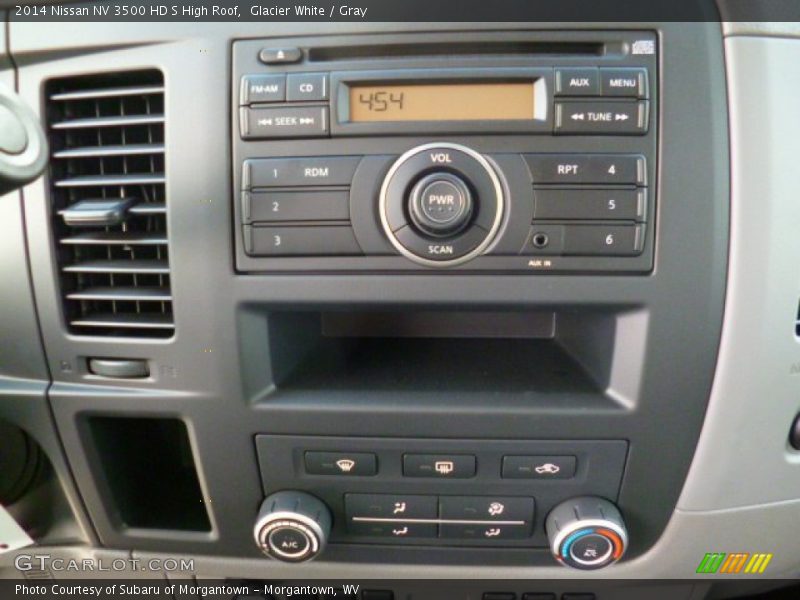 Glacier White / Gray 2014 Nissan NV 3500 HD S High Roof