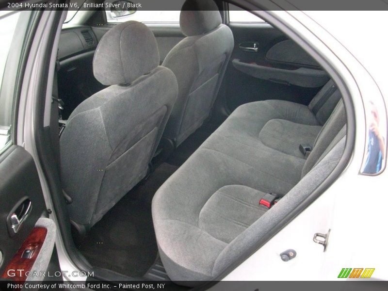 Brilliant Silver / Black 2004 Hyundai Sonata V6